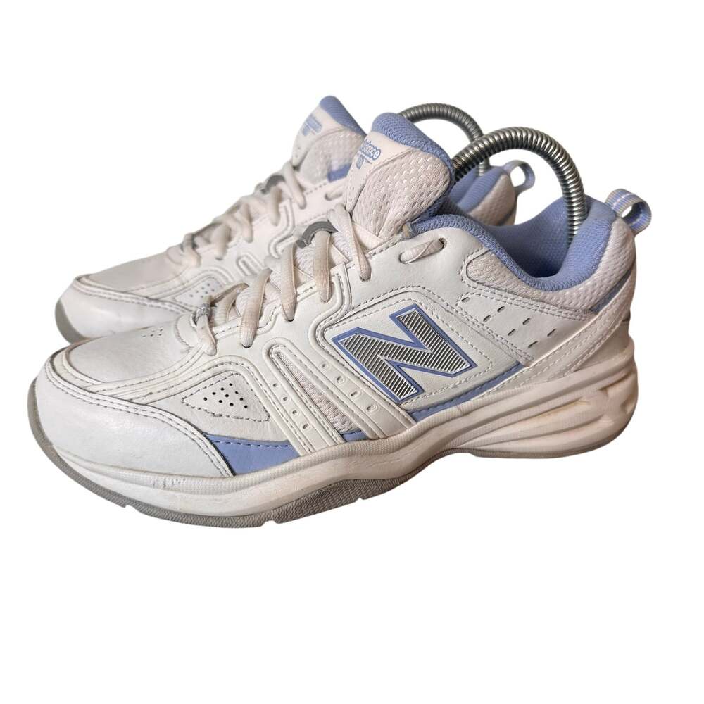 New Balance Women's 409 V2 cross-training sneakers white Size 8 Running Athletic